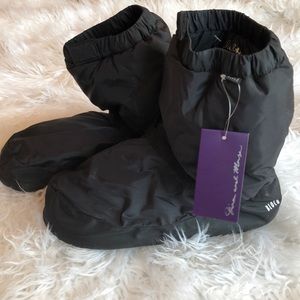 NEW NEVER USED Bloch ballet slipper booties!
